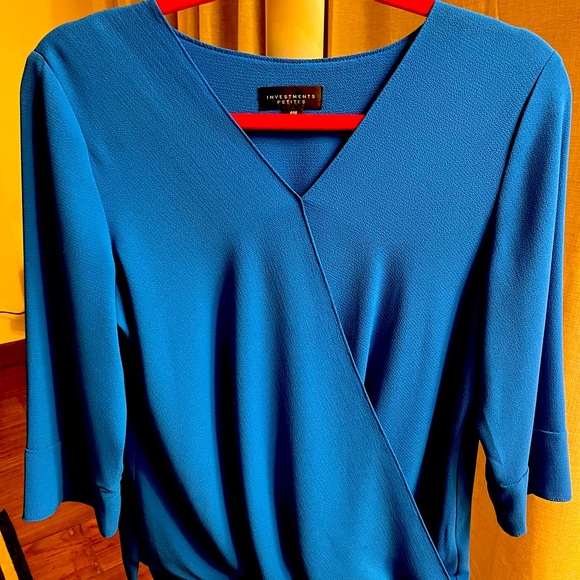 Investment’s petite, size medium blouse. Like new. Worn twice. - Picture 1 of 3